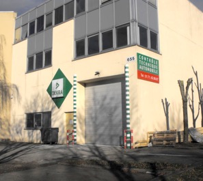 Centre de contrôle technique Dekra à Buc (78)